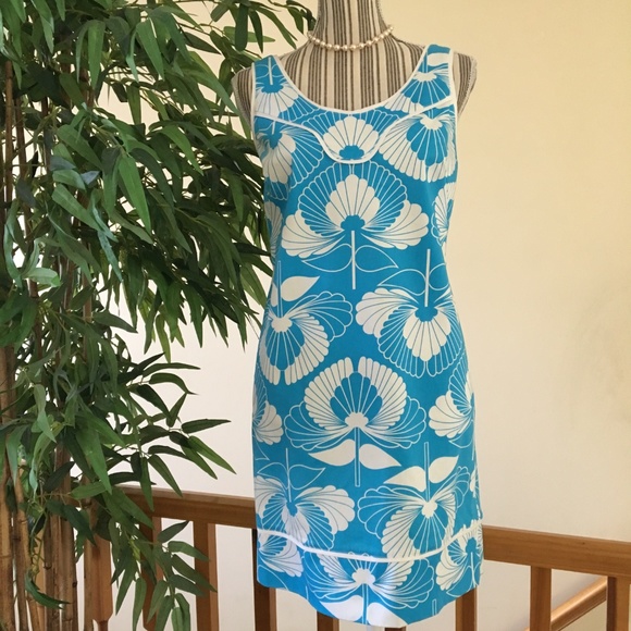 Maggy London Floral Shift Dress Size 6P - Picture 3 of 10